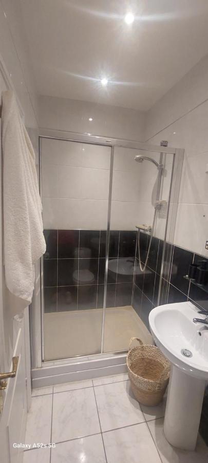 Londonderrys Bar And Accommodation Seaham Ngoại thất bức ảnh